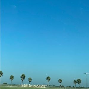 Meet your Posher, Adrain